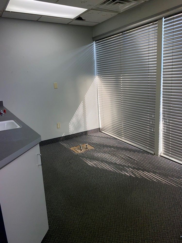±1,770 SF General Office Space Available on Shaw Ave: 1275 W Shaw Avenue, Fresno, CA 93711